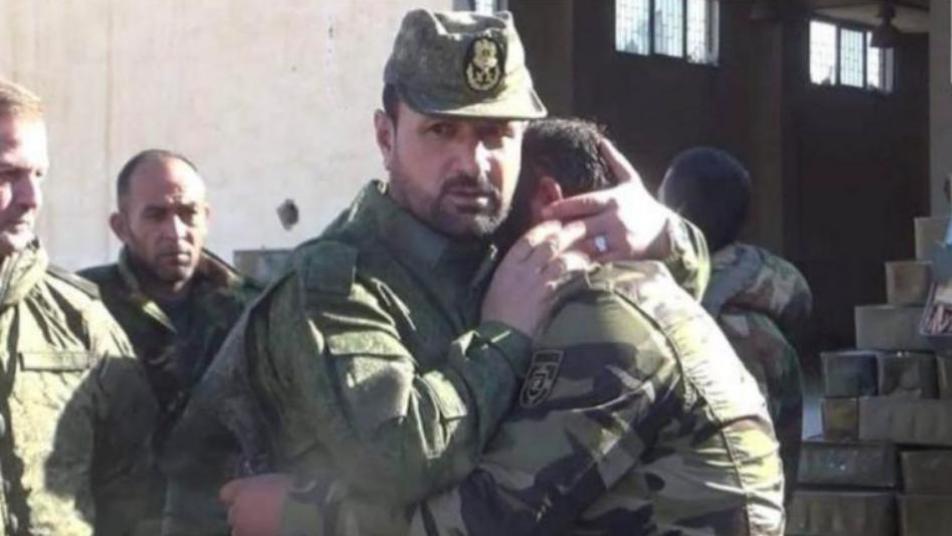 خلال 24 ساعة.. صفحات موالية تنعى ضابطاً ومساعداً لميليشيا أسد (صور)