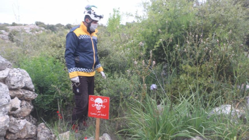 مقتل شخصين وإصابة آخر بانفجار لغم في ريف إدلب