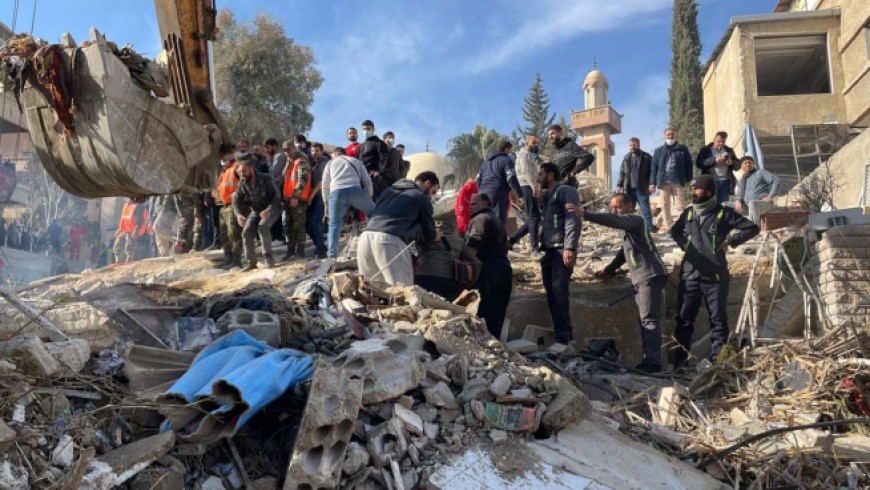الرئيس الإيراني يتوعد بالانتقام لمقتل القياديين الإيرانيين وبيان الخارجية الإيرانية يتحفظ على الرد