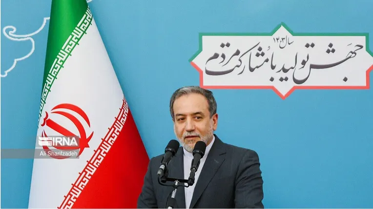 وزير الخارجية الإيراني عباس عراقجي يصل إلى بيروت للقاء مسؤولين