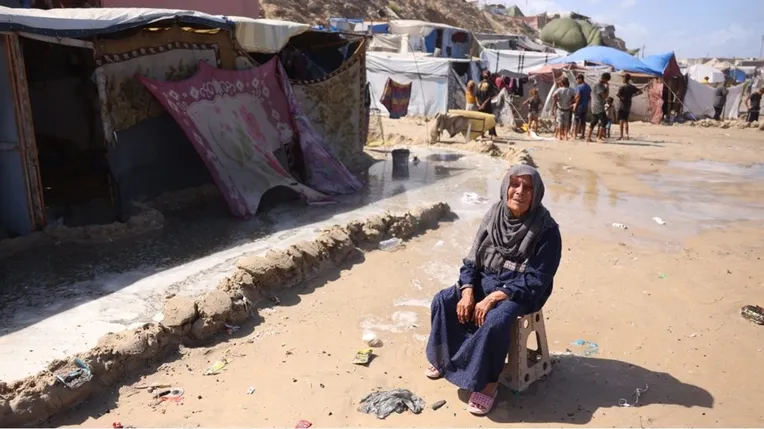 تجدد مأساة النازحين في غزة مع حلول الشتاء