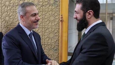 “تركيا” تدعو لدعم سوريا.. تعزيز الاستقرار ومساندة الشعب السوري