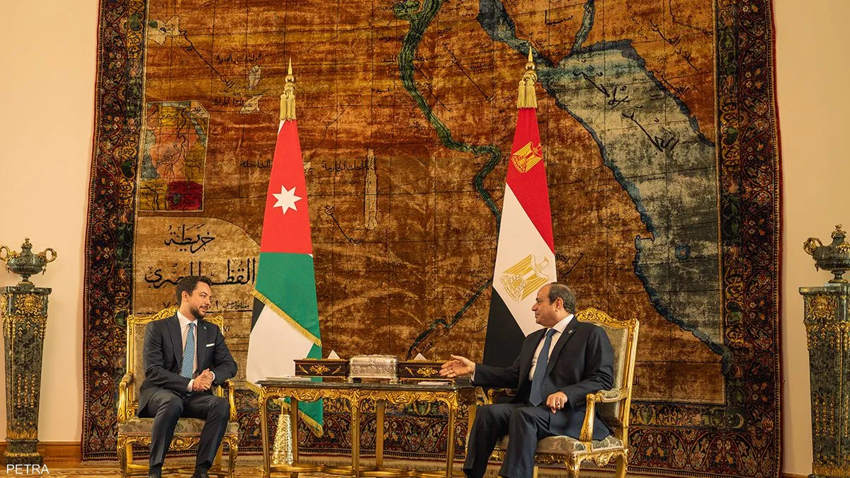 “السيسي والأمير الحسين يبحثان خطة ترامب لتهجير الفلسطينيين وسبل إعادة إعمار غزة”