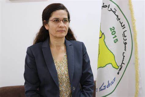 إلهام أحمد: اتفاق قسد والحكومة السورية خطوة نحو المصالحة ووقف النزاع