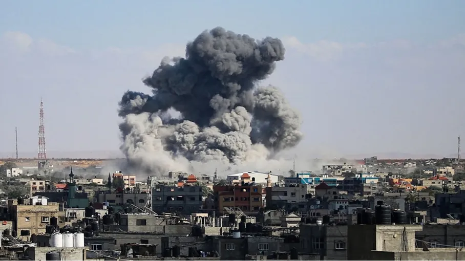 تصعيد إسرائيلي جديد في غزة: 14 شهيدًا وعشرات الجرحى