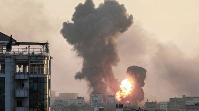 مقتل 18 فلسطينيًا في غارات إسرائيلية جديدة على قطاع غزة