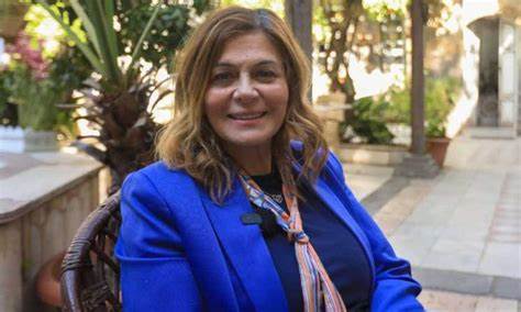 وزيرة الشؤون الاجتماعية السورية: الحكومة الجديدة بُنيت على أساس الكفاءة والمواطنة لا الطائفية