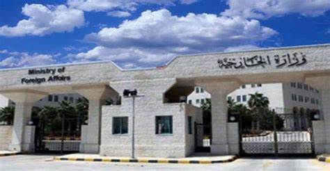 الخارجية السورية تشيد بالدعم الدولي للحكومة الجديدة وتؤكد استعدادها للتعاون