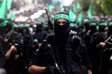 حماس تدين العدوان الإسرائيلي على سوريا وتشيد بتصدي أهالي درعا