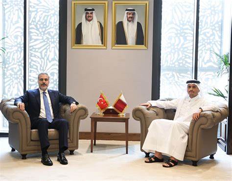 قطر وتركيا تدعمان جهود الإدارة السورية الجديدة وتدعوان لرفع العقوبات