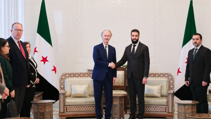 بيدرسن يلتقي الرئيس السوري في دمشق: دعوات لتعزيز التعاون السياسي وإدانة للتصعيد الإسرائيلي