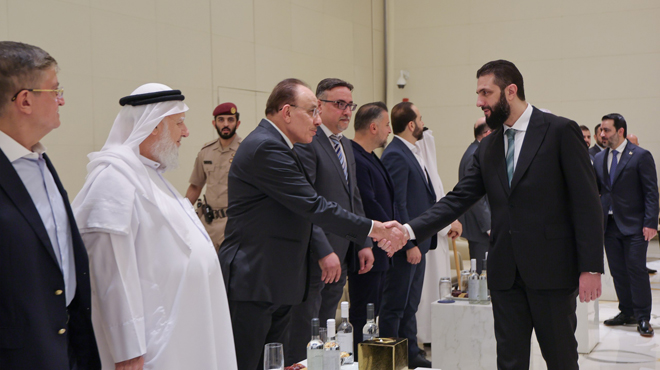 لقاء بين الرئيس الشرع والجالية السورية في قطر ضمن زيارة رسمية تعكس التقارب السوري القطري