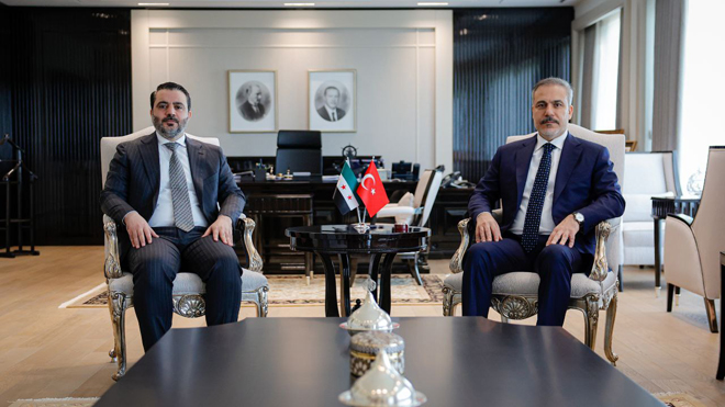 ماذا تناولت اجتماعات وزراء خارجية تركيا وسوريا والأردن في أنقرة؟