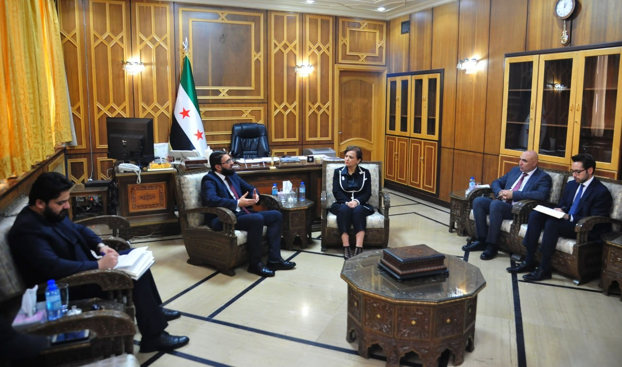 العدل السورية تبحث مع الأمم المتحدة تطوير القضاء وإزالة العقوبات
