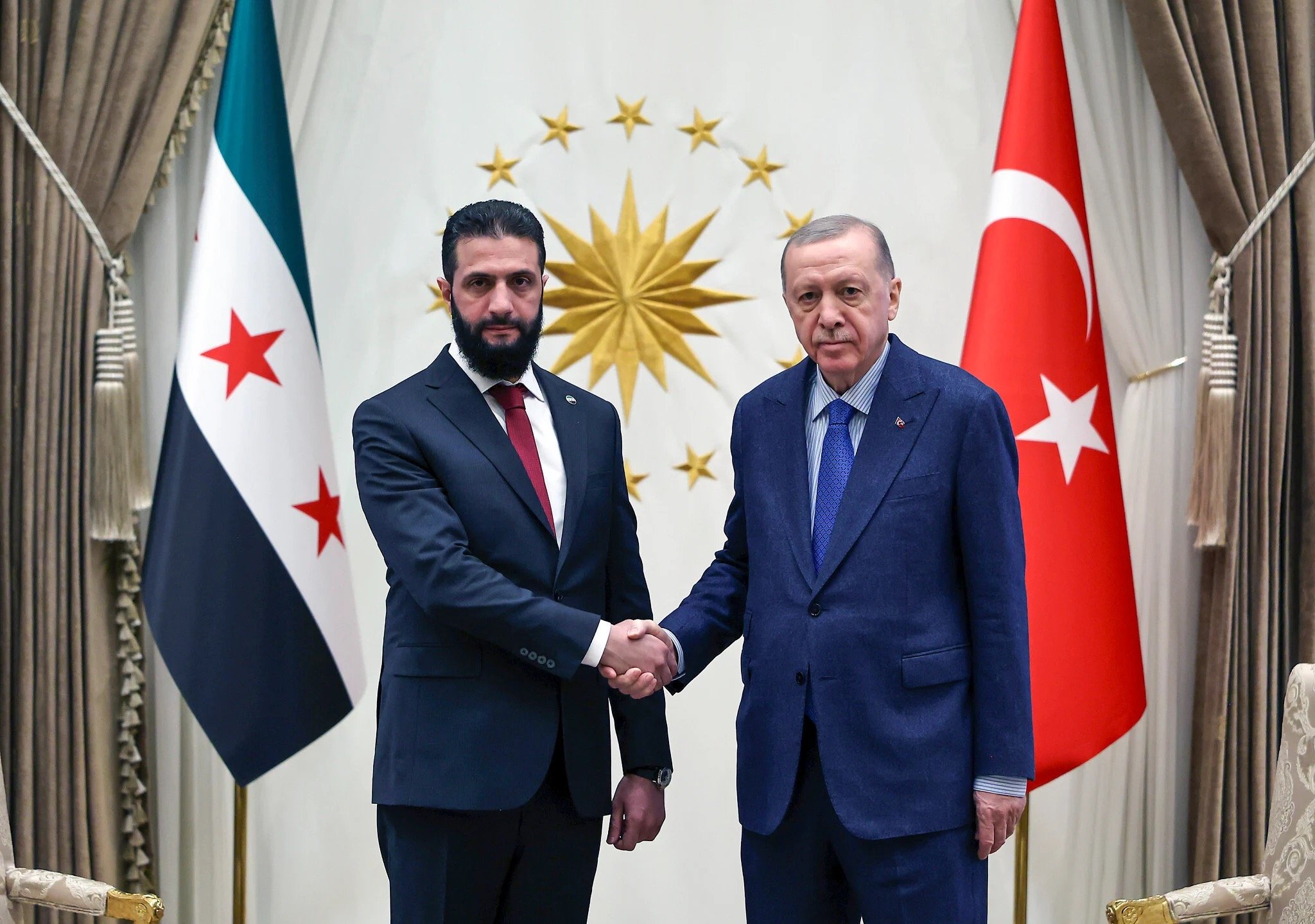 أردوغان: على “قسد” أن تتوقف عن المماطلة في تنفيذ اتفاقها مع الحكومة السورية