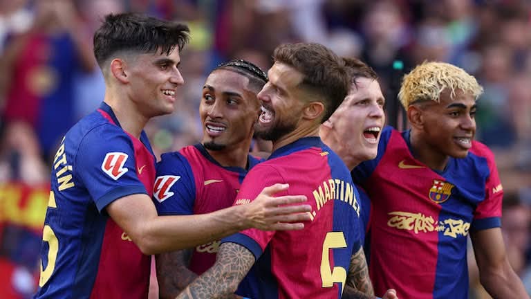 برشلونة يقترب من لقب الدوري الإسباني بعد فوز كلاسيكو الأرض
