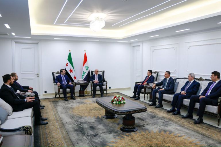 على هامش أعمال القمة العربية.. الشيباني يلتقي بنظيره العراقي في بغداد