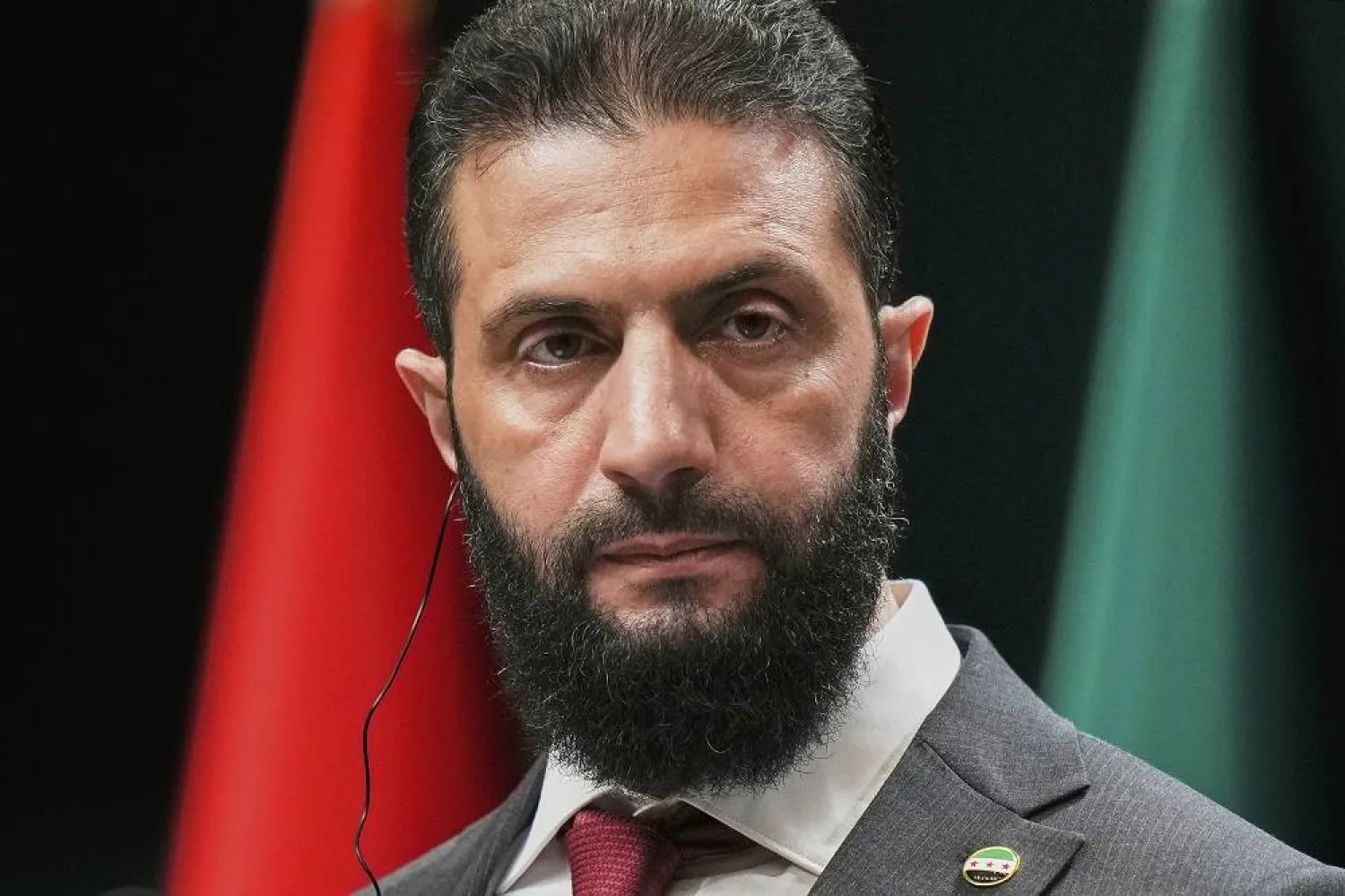 الرئيس الشرع يتبرأ من جميع الانتهاكات في السويداء ويؤكد أن تدخل الدولة السورية جاء بمطالب دولية