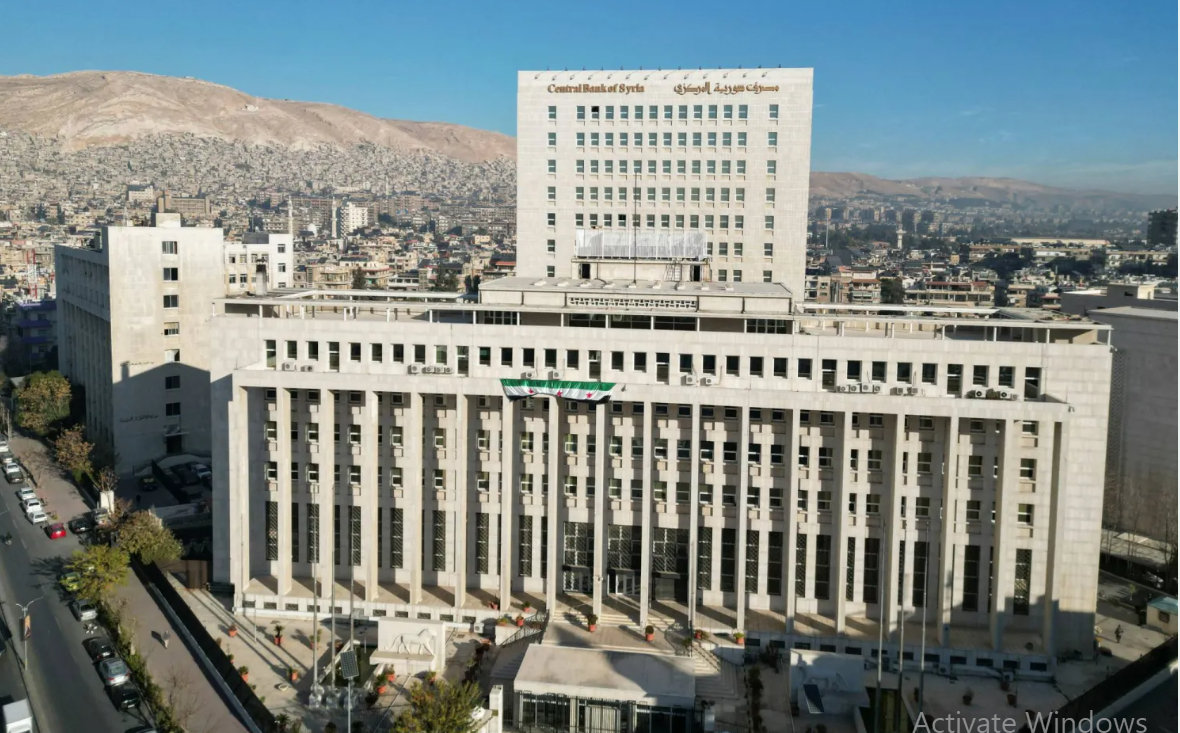 تفعيل “سويفت” قيد التنفيذ.. أولى عمليات التحويل المصرفي العالمي منذ 14 علماً