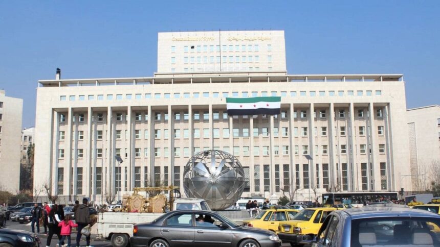 بعد تداول الأخبار عن العملة السورية الجديدة.. المصرف المركزي يوضّح التفاصيل