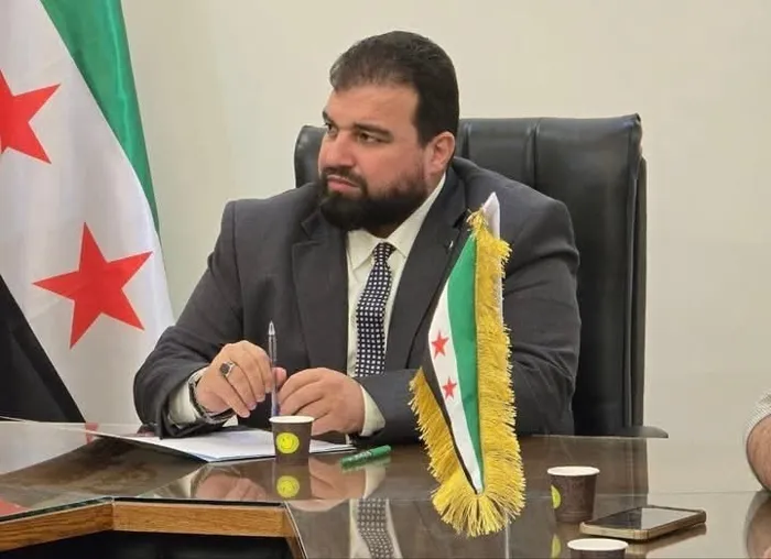 قام بجولة على المراكز الامتحانية.. هل عاد مصطفى البكور محافظاً للسويداء؟