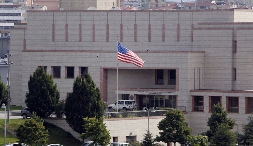 السفارة الأمريكية في سوريا تدعو مواطنيها إلى مغادرة سوريا وتحذيرات من تصعيد محتمل