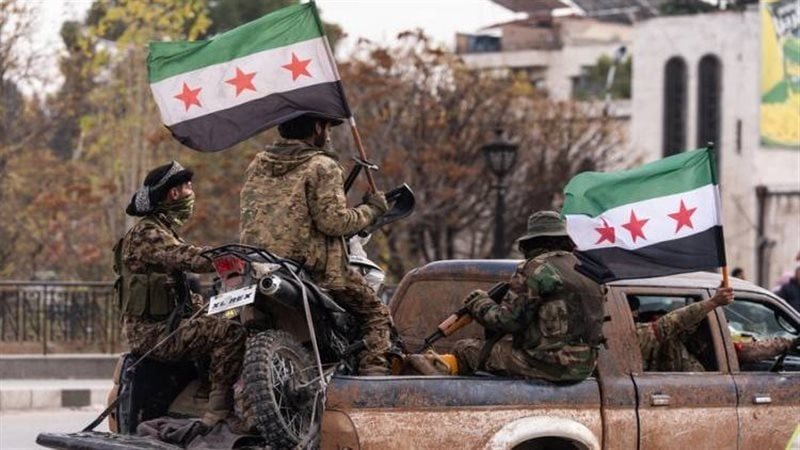 بدعم من العشائر العربية.. حشود من المقاتلين تتوجه إلى الرقة ودير الزور لإنهاء ملف “قسد”