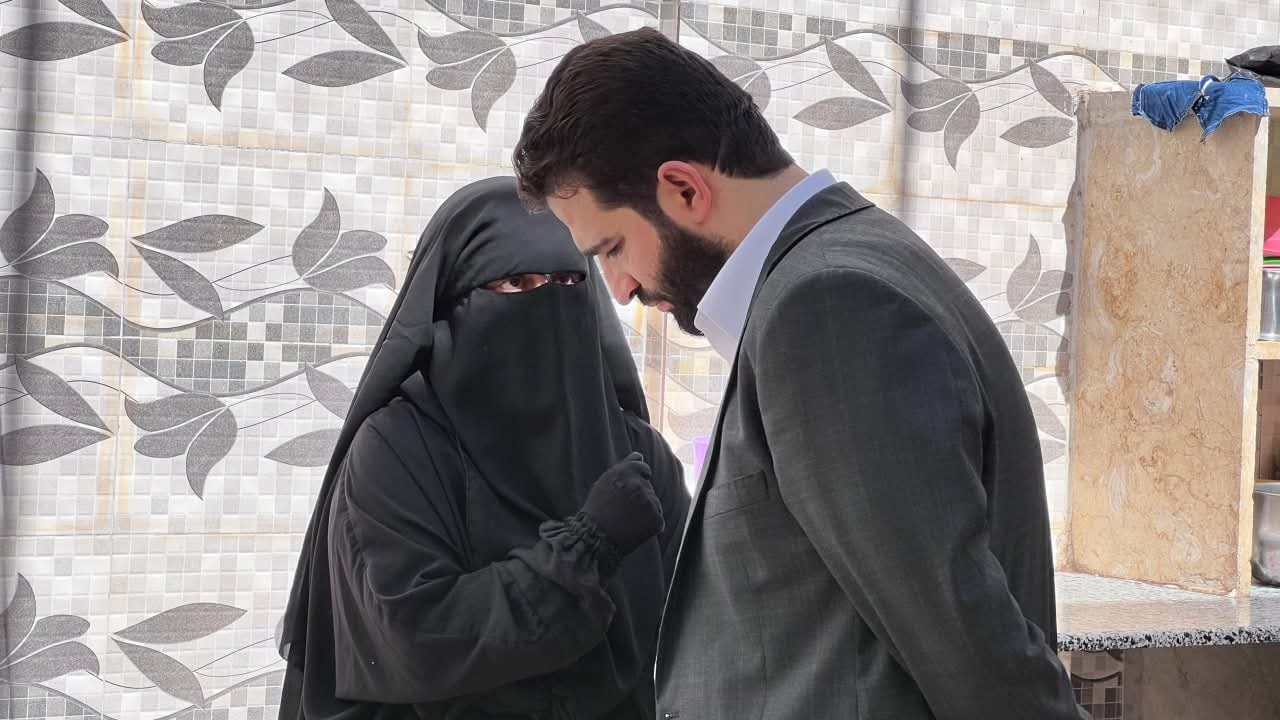 وزير الداخلية يتفقد سجون إدلب ويلتقي ذوي السجناء