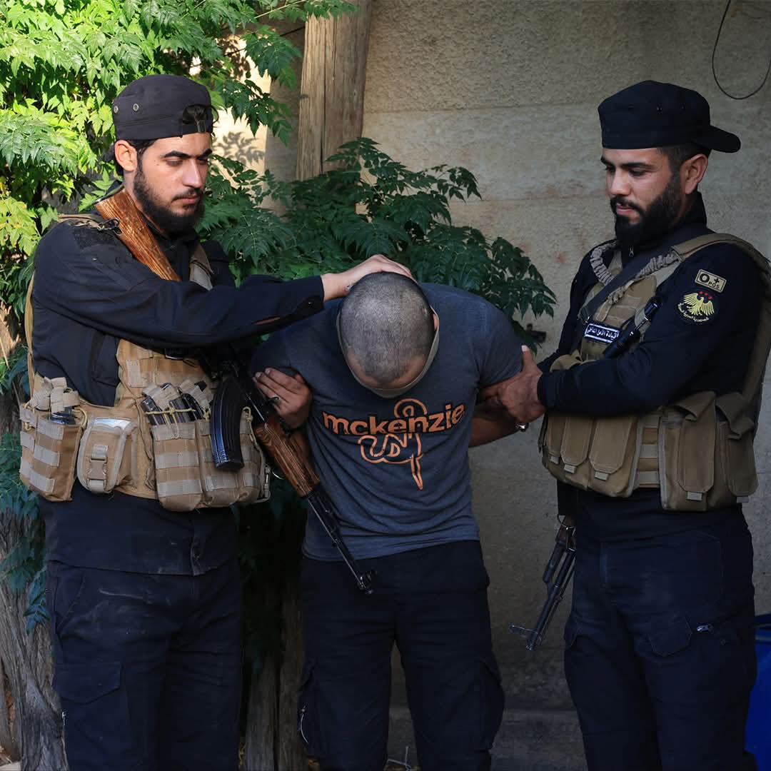 قوى الأمن الداخلي تعتقل عناصر مجموعة تابعة لميليشيا حزب الله في ريف دمشق