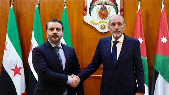 الشيباني في لقاء مع نظيره الأردني يؤكد على وحدة الجراح السورية وإعادة الحقوق لأصحابها