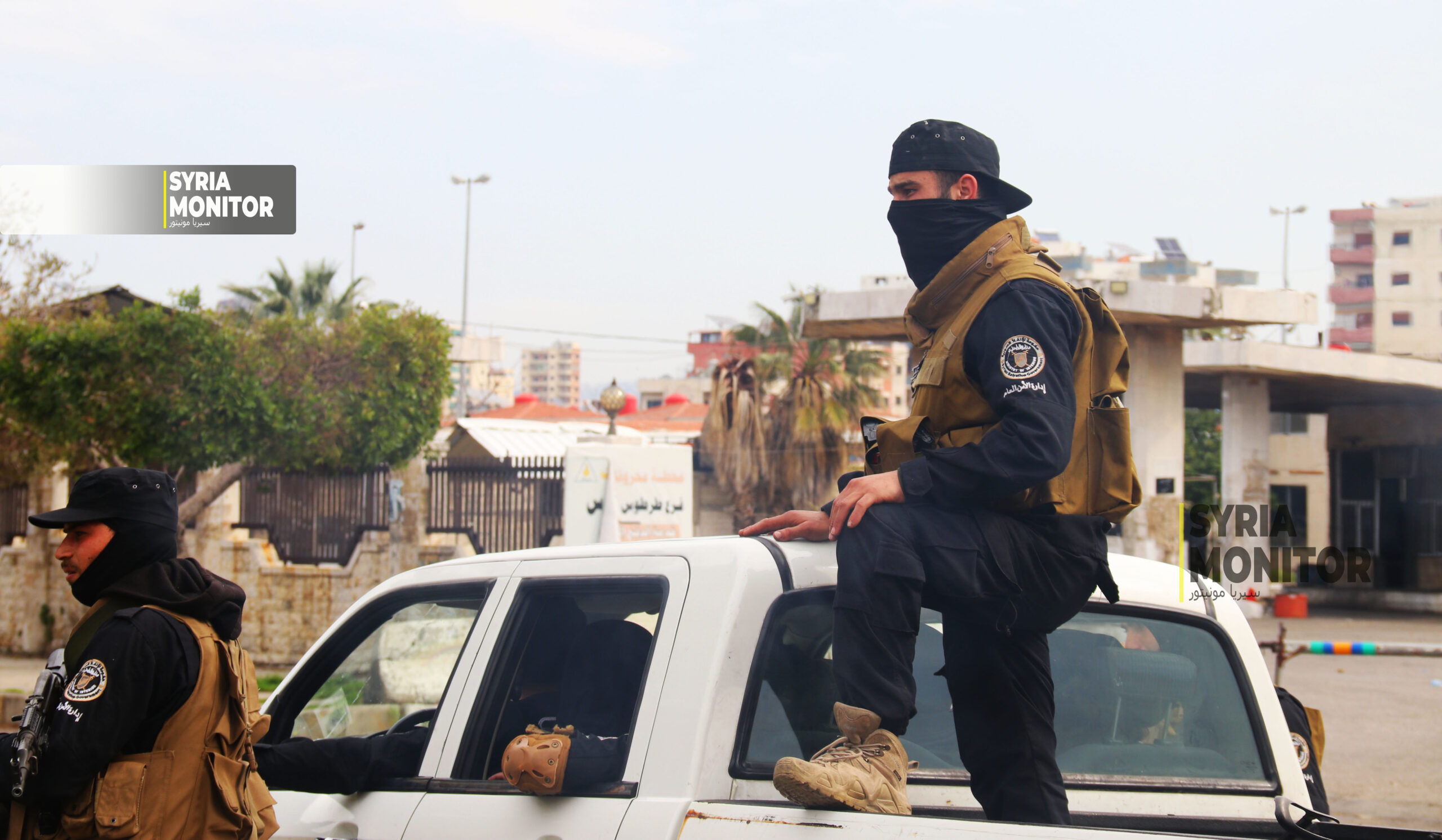 استهداف سيارة للأمن العام بقذيفة “آر بي جي” قرب المزيريب والأمن يفرض طوقاً ويُرسل تعزيزات