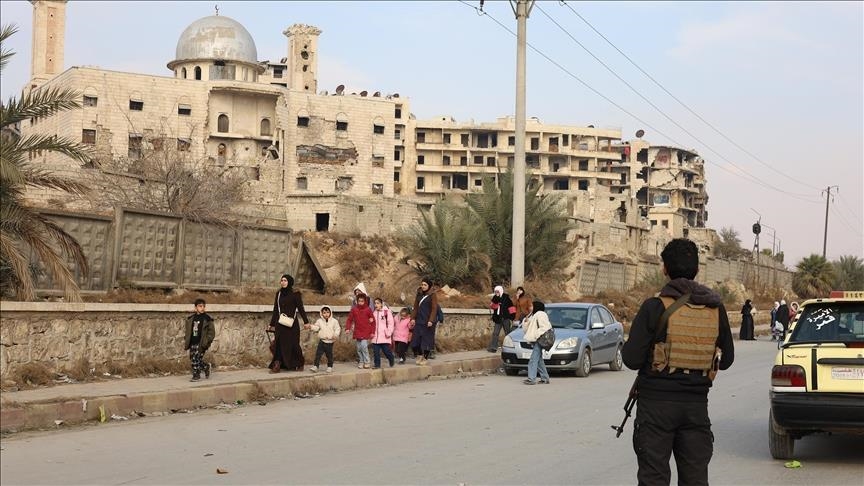 فتح ممرات إنسانية في حلب لمغادرة الأهالي قبل بدء العمل العسكري ضد “قسد”