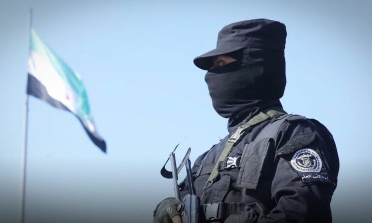 الأمن الداخلي في حمص يلقي القبض على متورطين بتفجير مسجد الإمام علي