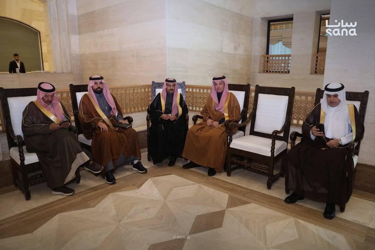 سانا: وصول وفد اقتصادي سعودي إلى الأمانة العامة لرئاسة الجمهورية لتوقيع عدد من الاتفاقيات لدعم الاقتصاد السوري