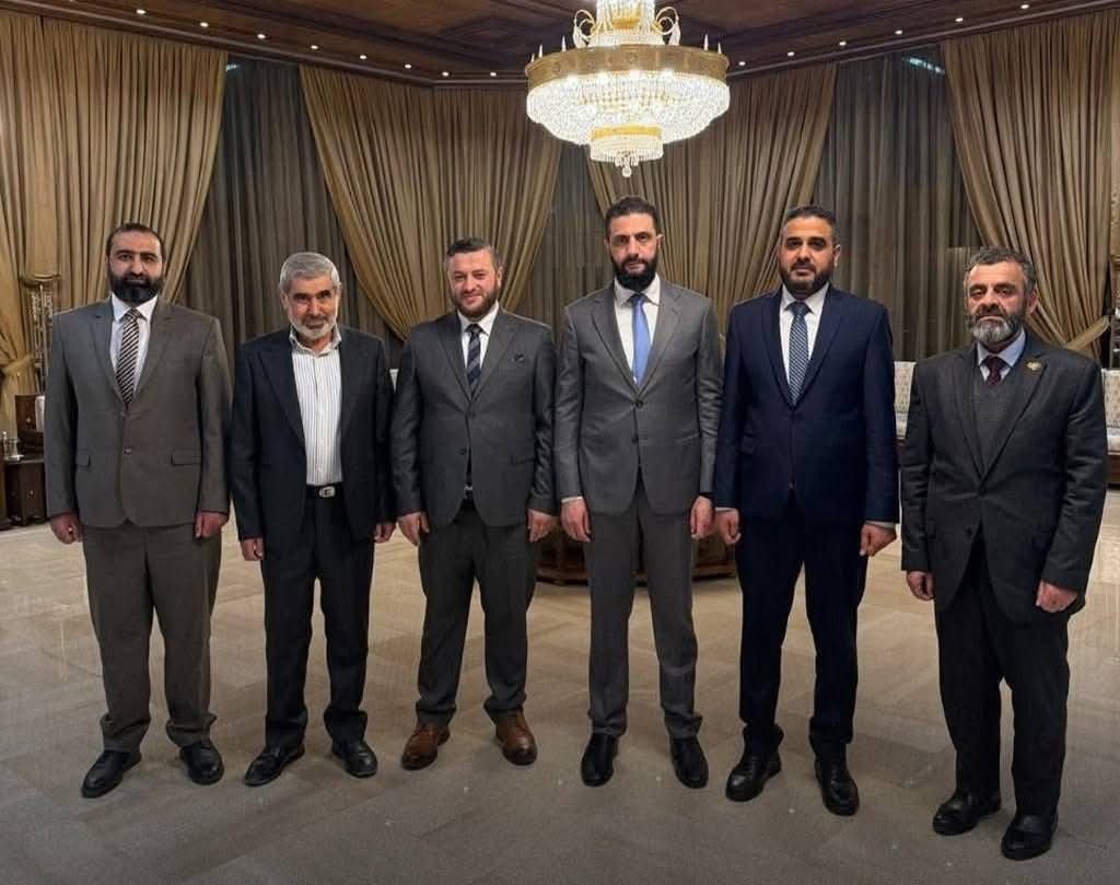 الرئيس الشرع يبحث أوضاع الحسكة مع وفد من شخصيات المحافظة