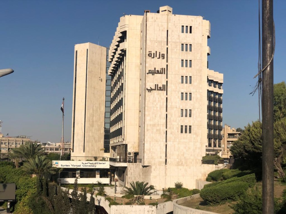 جدل وخلافات بخصوص الشهادات التعليمية في الشمال السوري ووزارة العدل تنفي الشائعات