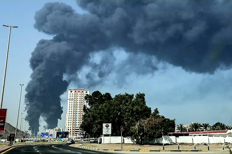 الإمارات تعترض 11 صاروخاً باليستياً و27 مسيّرة